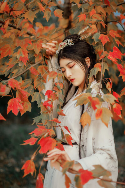 在远处永远守候着你